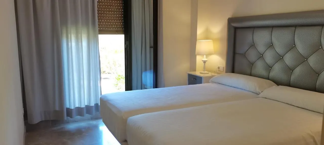Apartment Apartamento Espacioso Muy Tranquilo Con Piscinas Y Jardines Cercano A La Playa Estepona